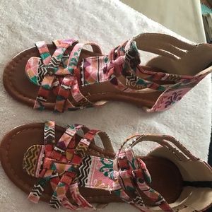 Sandles